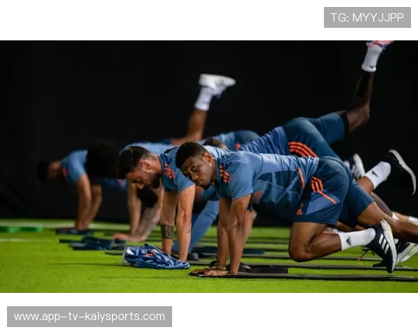 女双选手改善防守覆盖宽度，整体移动更合理