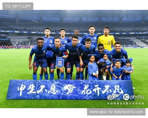 朱辰杰伤愈复出参与分组对抗,申花防线核心状态稳健应对开局